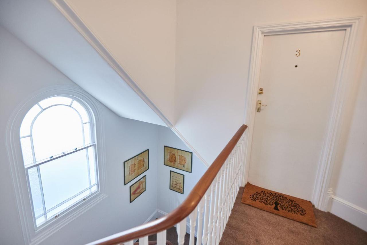 Gorgeous Sea View Apartment 5 Mins To The Beach St Leonards-on-Sea Kültér fotó